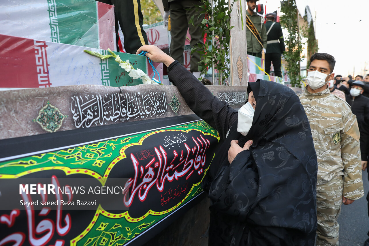 تشییع مادر شهید امیر شاهوار پور در شهر صفی آباد دزفول - خبرگزاری مهر | اخبار ایران و جهان