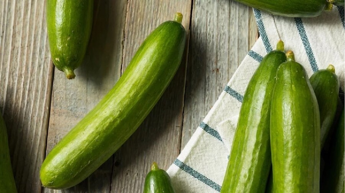 این میوه نفخ شکم را نابود میکند و برای تنظیم فشار خون مفید است