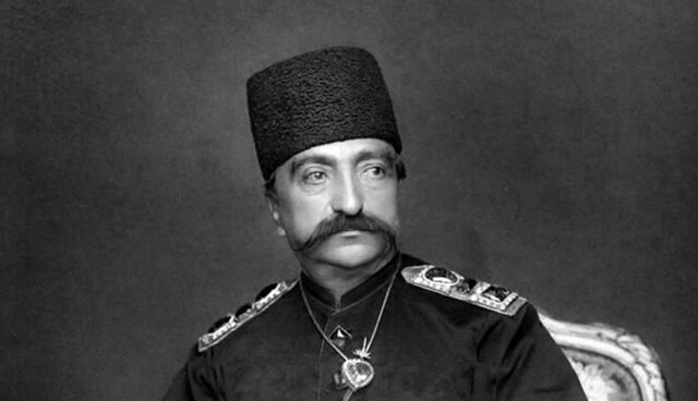 ناصرالدین ناصرالدینشاه محو تماشای آکواریومی در لندن